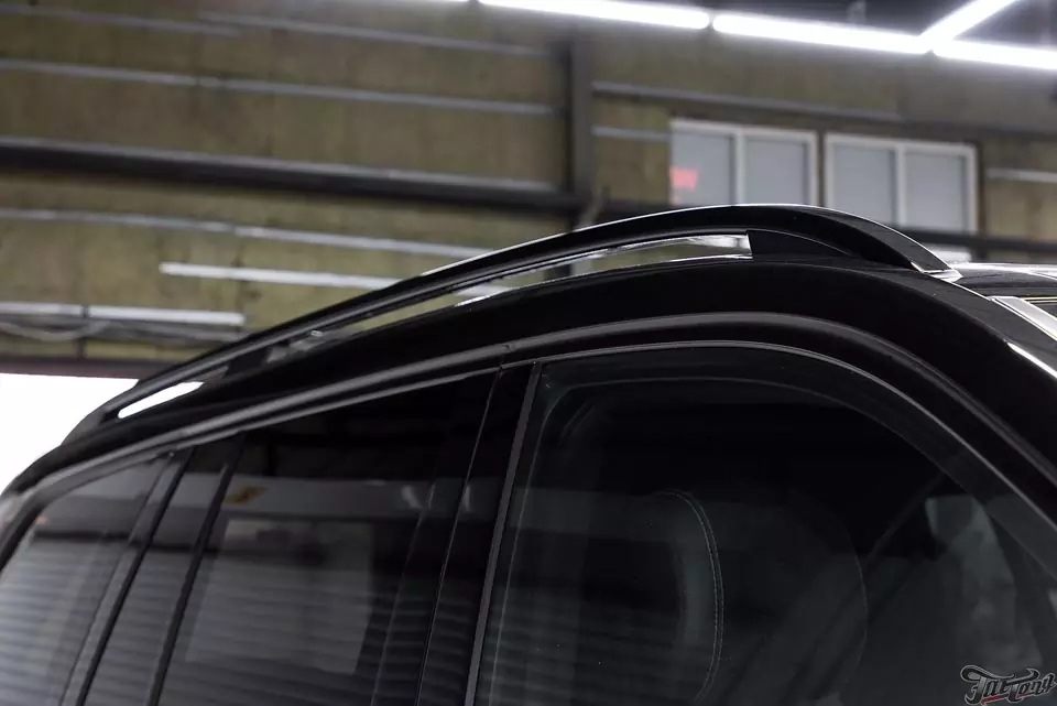 Mercedes GL63 AMG. Полный антихром кузова.
